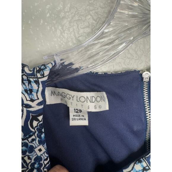 Maggy London Blue Geometric Sheath Dress Size 12P - Picture 3 of 3